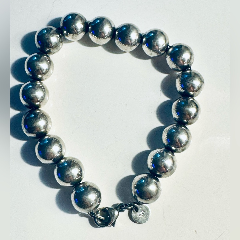 Tiffany Silver Bead Bracelet in excellent condition!